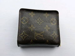 Louis Vuitton LV Monogram Snap Wallet